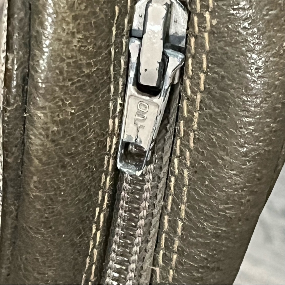 RARE Gucci Plus Authentic Crossbody Bag Supreme GG Monogram - Picture 6 of 11